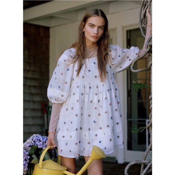 Kimchi Blue Dresses & Skirts - Kimchi Blue Rosebud Babydoll Dress